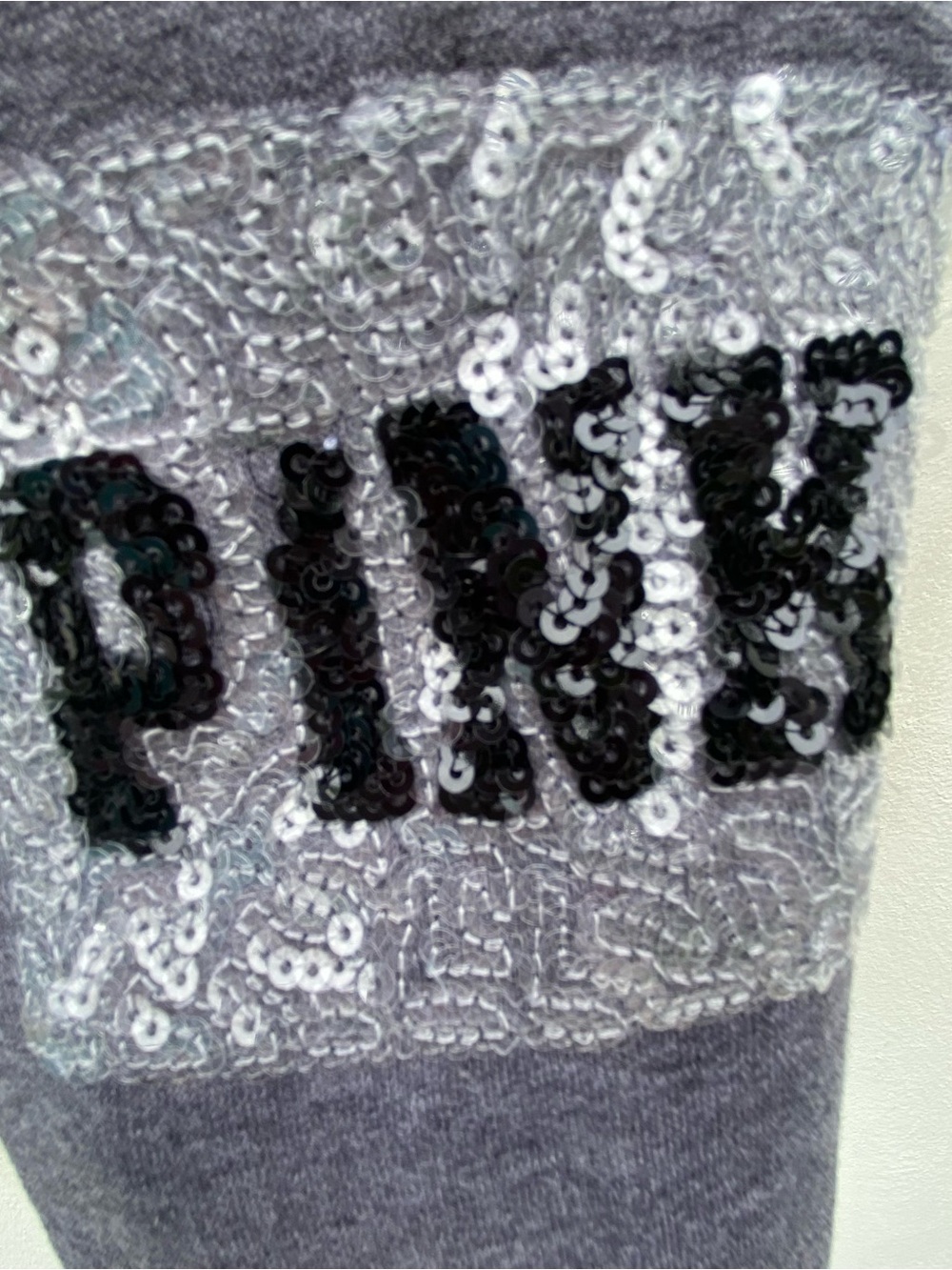 Y2K Victoria’s Secret Grey Love Pink Sequin Full Zip Hoodie Size XS - Picture 9 of 9